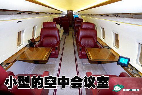 赵本山千金生活奢侈:住豪宅坐私人飞机出行