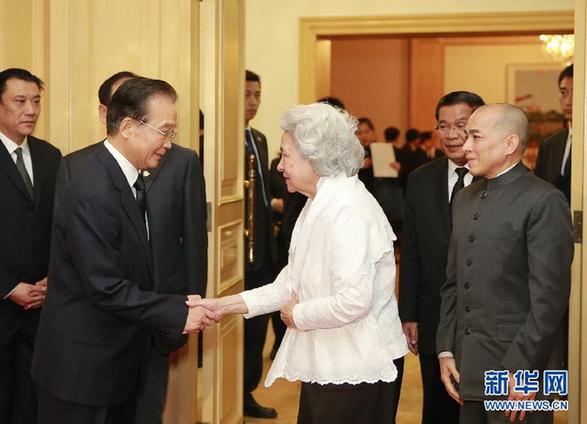 温家宝北京看望柬太后国王 温家宝北京看望柬太后国王