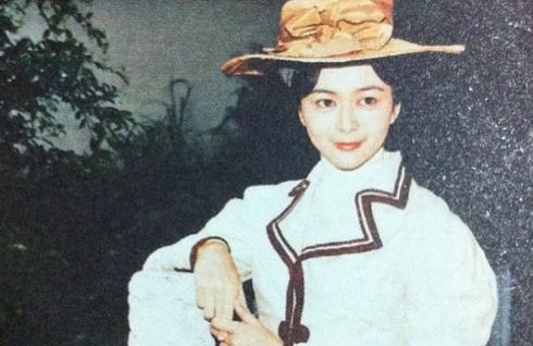 明星最全泛黄老照片 都很少见的