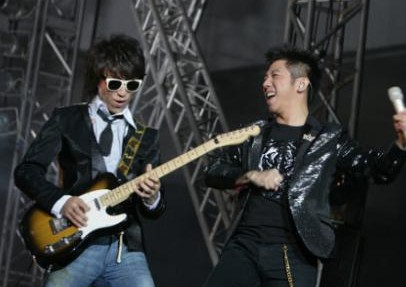 明星摔倒出糗全记录太尴尬了