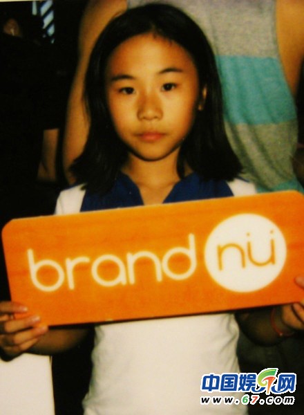 窦唯10岁女儿窦家媛近照 越长越像王菲长女窦靖童