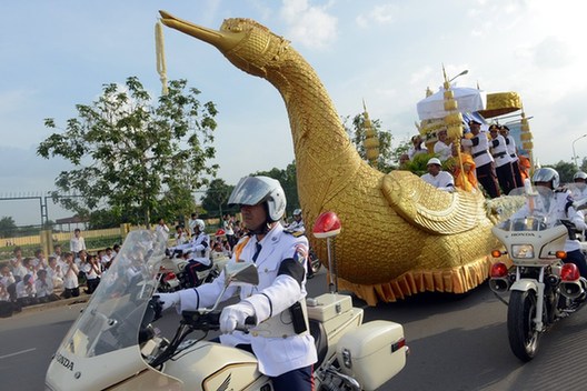 西哈努克遗体运返柬埔寨