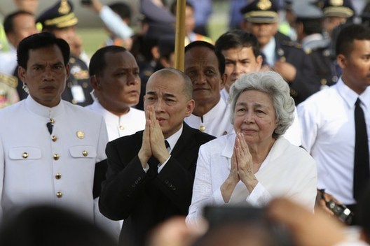 西哈努克遗体运返柬埔寨