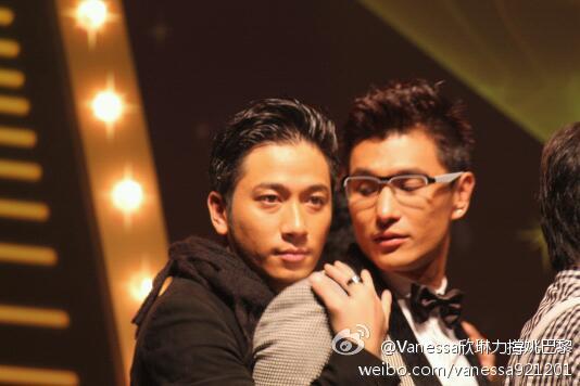 TVB“基情”瞬间:林峰吴卓羲牵手同行引猜疑