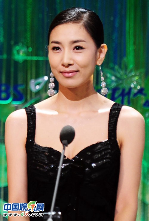 芒果台天雷翻拍:回家的诱惑成乡村剧 一帘幽梦胜在高清