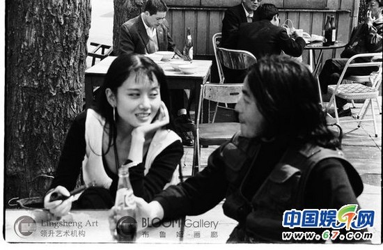 孔雀公主杨丽萍告别舞台 13岁侄女小彩旗接班