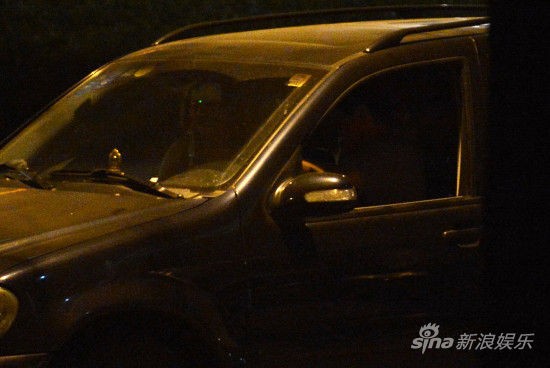 莫少聪与洪欣分手后再婚生女 父女亲情照曝光(