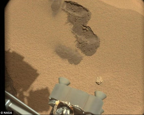 火星现神秘光亮碎片