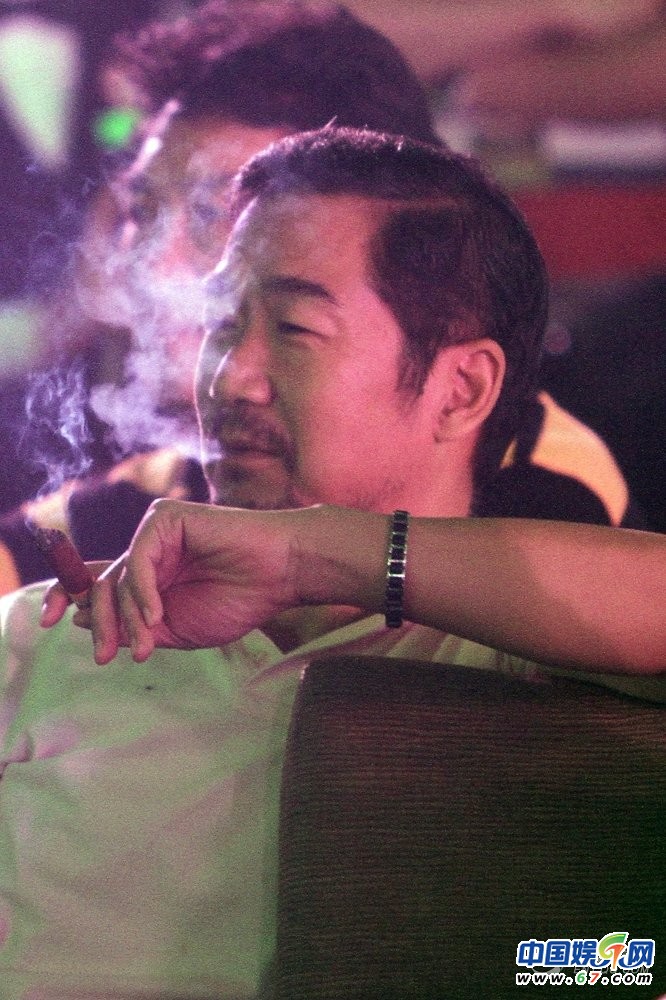 陈妍希豪饮大High