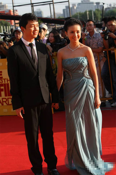 董洁承认分手4000万房产归属未知 潘粤明好赌