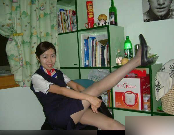 空姐高薪背后的生活