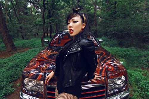 吴莫愁否认与哈林谈恋爱