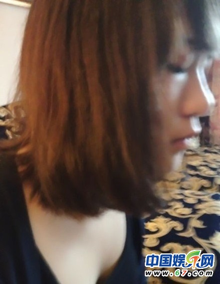 46岁杭天琪18岁女儿私照曝光 浓妆似吴莫愁