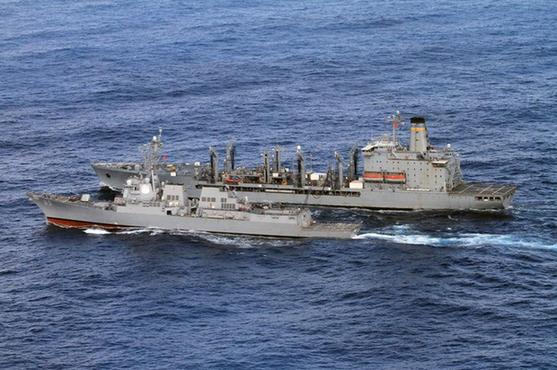 多艘美军战舰中国附近海域游弋 航母抵菲律宾