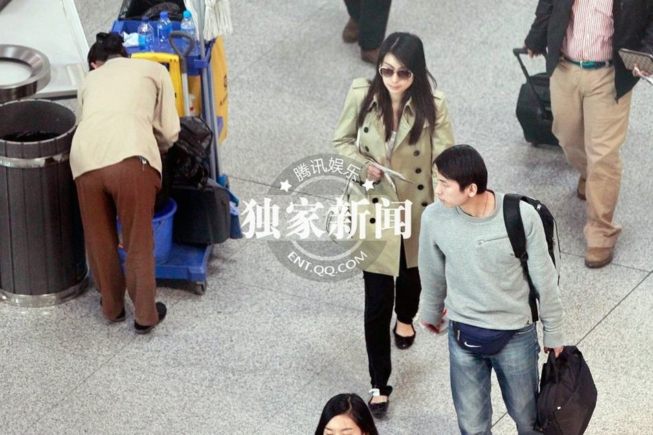 郭晶晶离京毫无“阔太”范 大婚将至霍启刚豪宅及婚礼现场曝光