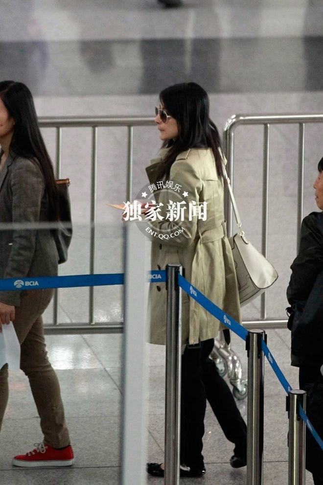 郭晶晶离京毫无“阔太”范 大婚将至霍启刚豪宅及婚礼现场曝光