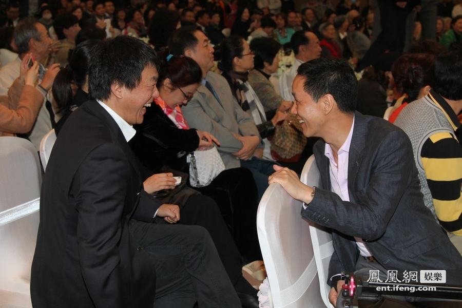 濮存昕25岁女儿濮方北京大婚 未进娱乐圈自己做老总