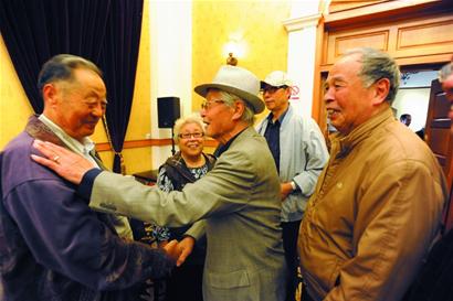 青岛抗美援朝老兵相聚
