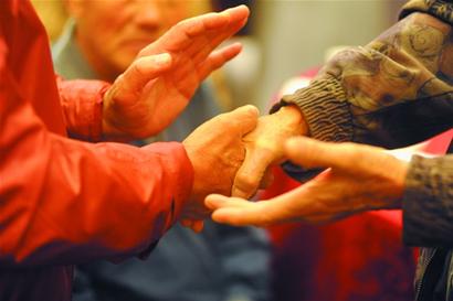 青岛抗美援朝老兵相聚 青岛抗美援朝老兵相聚