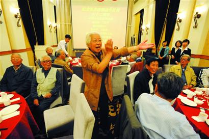 青岛抗美援朝老兵相聚