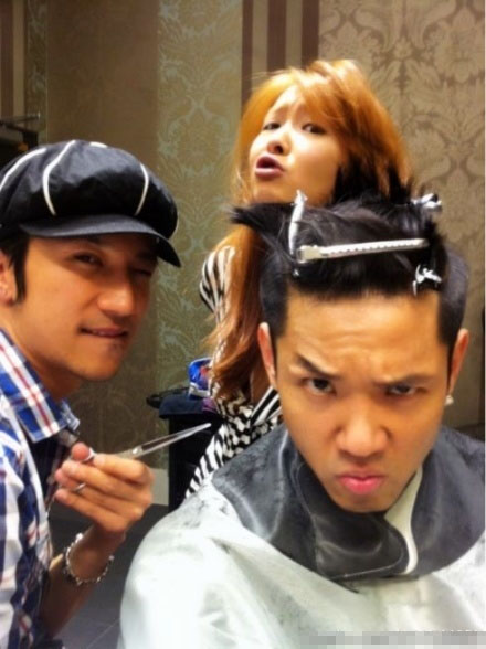 有了微博 明星集体变二货