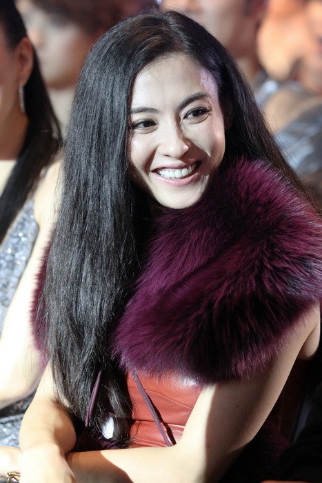 图揭被岁月糟蹋了的女星