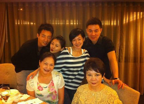 与父母失和的明星 家丑不外扬