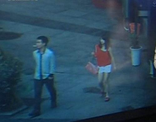 酒托女约见男网友 骗财现场被擒