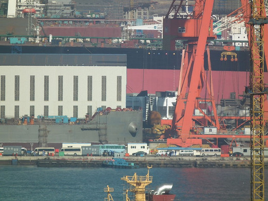 中国海军辽宁号航母结束首次试航返回驻地