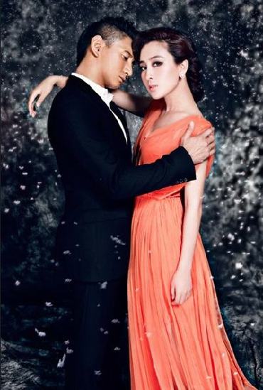 吴奇隆直视马苏深V酥胸 相互依偎情侣写真曝光