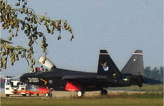 五代战机歼31成功首飞 系中国第2款隐形战机