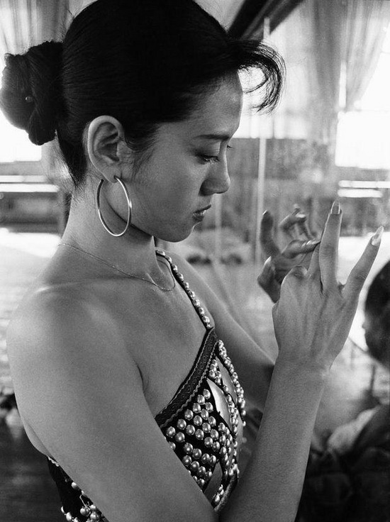 逆天生长的孔雀仙子杨丽萍 岁月太不公平了