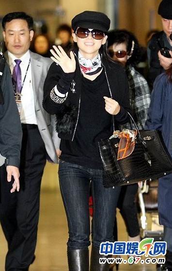 女星真实街拍暴露品味