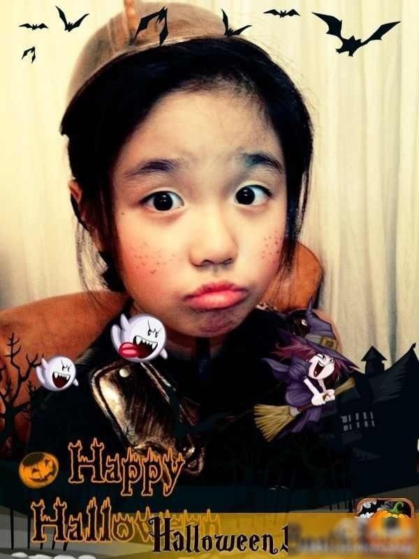 星二代万圣节大晒奇装异服 柏芝儿子蜘蛛侠女儿最抢镜