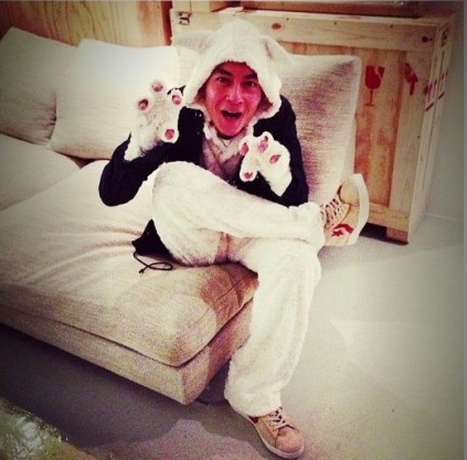 星二代万圣节大晒奇装异服 柏芝儿子蜘蛛侠女儿最抢镜