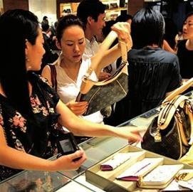 中国内地奢侈品价格平均比美国市场高出51%