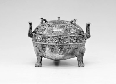 湖北破获最大盗墓倒卖文物案 部分物件从未见过