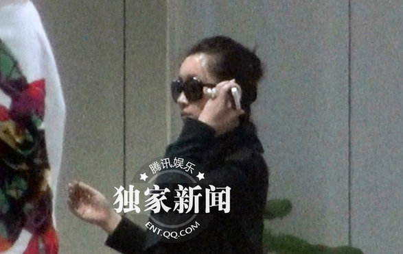 秦海璐带父母回京 疑似商讨婚姻大事