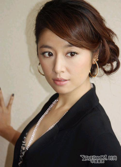 图揭貌美明星令人惊艳的过去