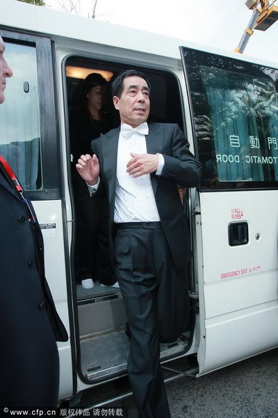 郭晶晶、霍启刚注册结婚 郭晶晶父母现身吴敏霞领衔伴娘团