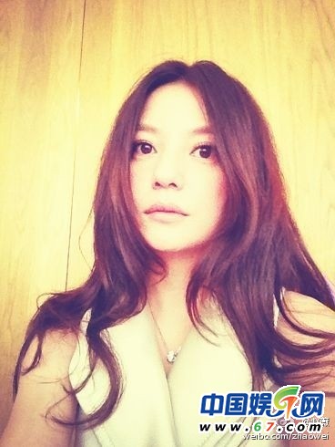 赵薇老公黄有龙首曝爱妻私房美照 网友调侃：家有仙妻终难藏