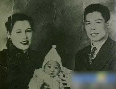 何甘棠的女儿何爱瑜 宝宝是李小龙