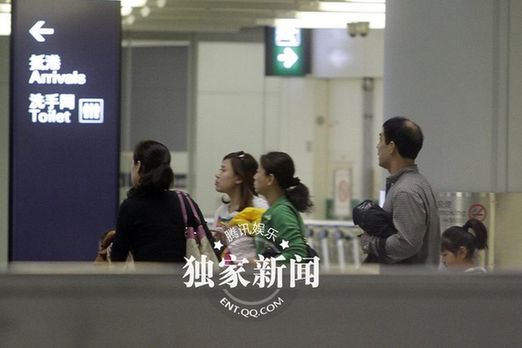 郭晶晶全家六口赴港参加婚礼 婚宴现场内部照抢先曝光