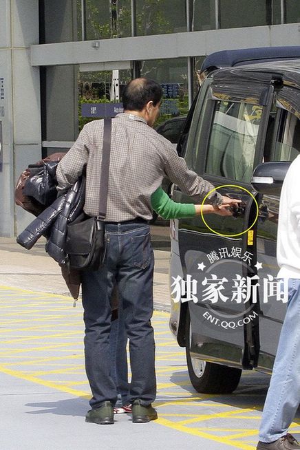 郭晶晶全家六口赴港参加婚礼 婚宴现场内部照抢先曝光