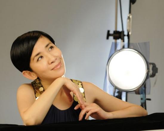 女星未婚生子隐情：梁洛施豪门梦碎 吴君至今无名份