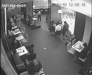 女公务员偷闺蜜钱包满不在乎 称最多行政处罚 女公务员偷闺蜜钱包满不在乎 称最多行政处罚