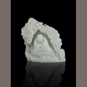 图为18世纪白玉雕罗汉图山子 邦瀚斯拍卖公司网站