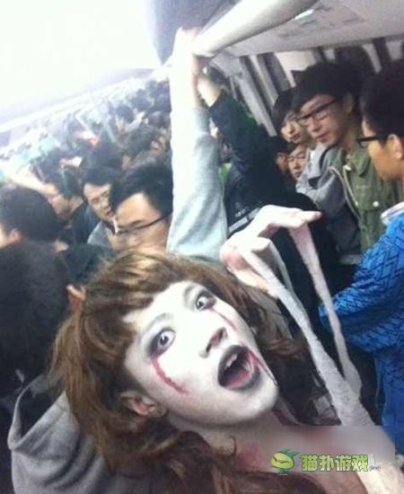 地铁奇葩乘客大集锦 毁市容啊