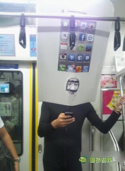 地铁奇葩乘客大集锦 毁市容啊