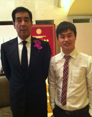 郭晶晶父亲现身婚宴现场